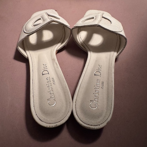Dior White Mules with Elegant Monogram Design - Picture 2 of 6